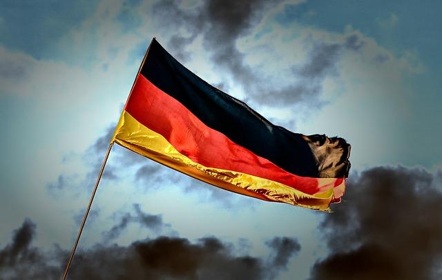 One in Six Retailers in Germany Fear for Their Future Germany news: 1-in-6 retailers fear for future – DW.com